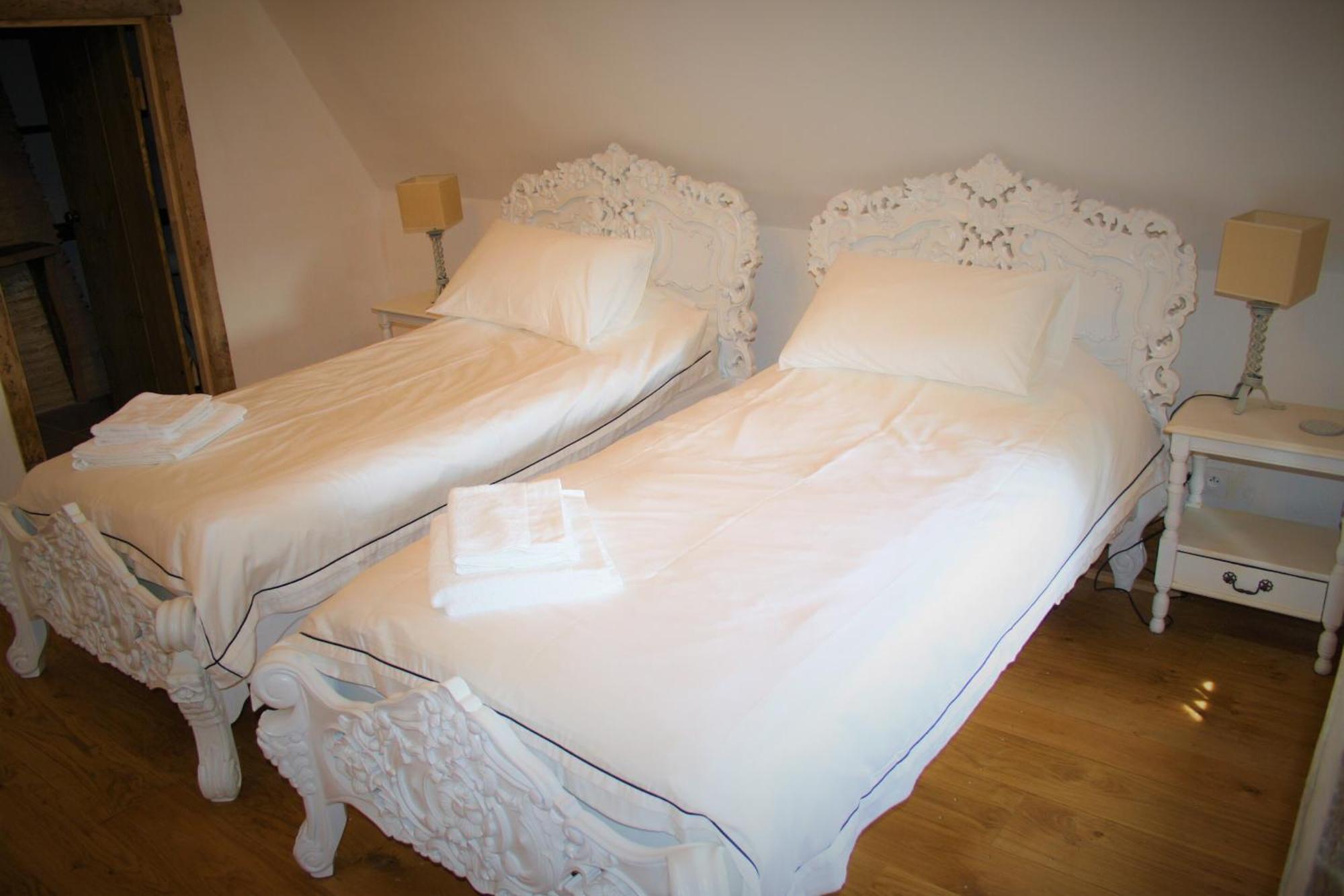 Manoir De La Basse-Cour Bed & Breakfast Asnieres-sur-Vegre Dış mekan fotoğraf
