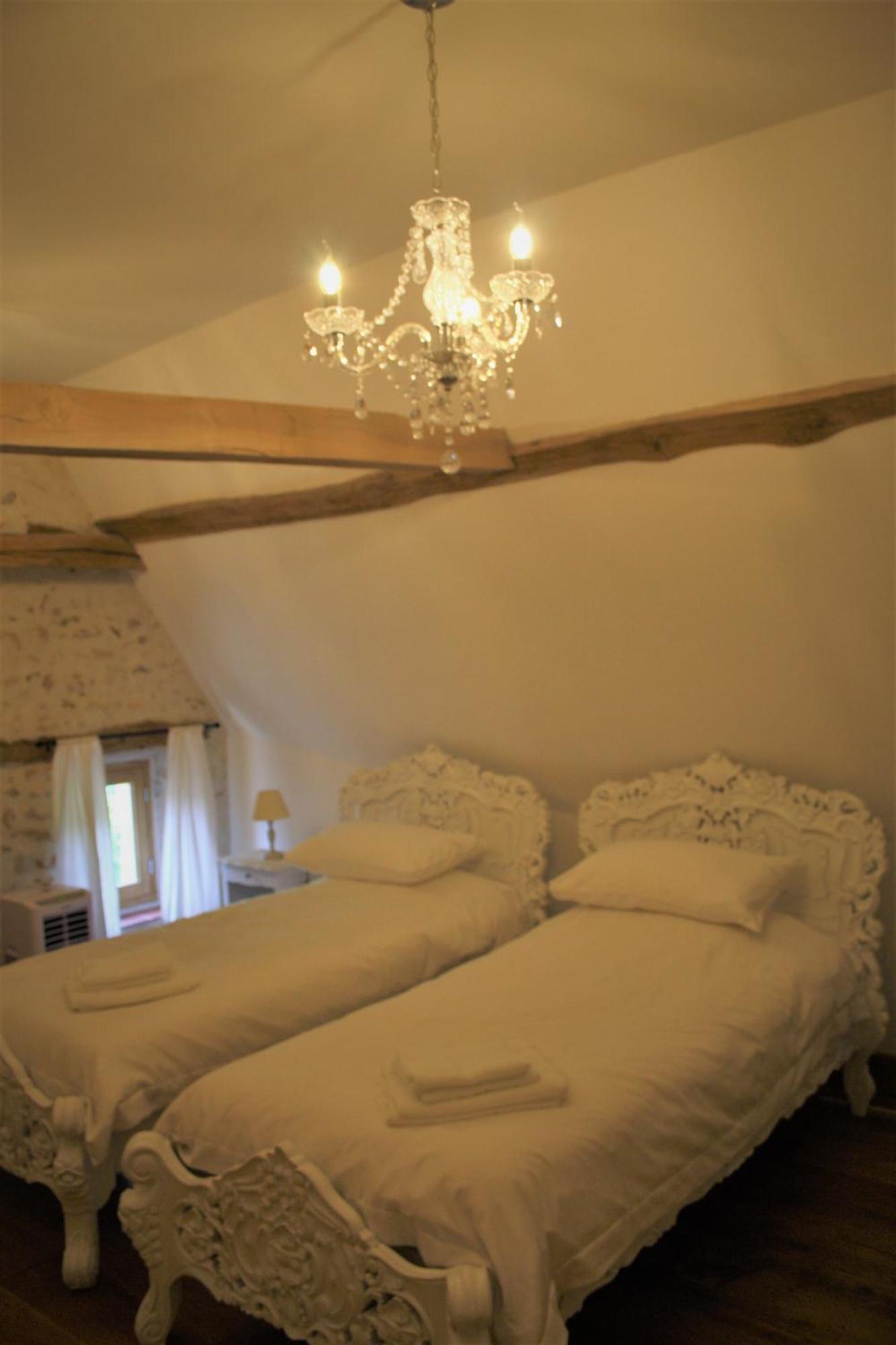 Manoir De La Basse-Cour Bed & Breakfast Asnieres-sur-Vegre Dış mekan fotoğraf